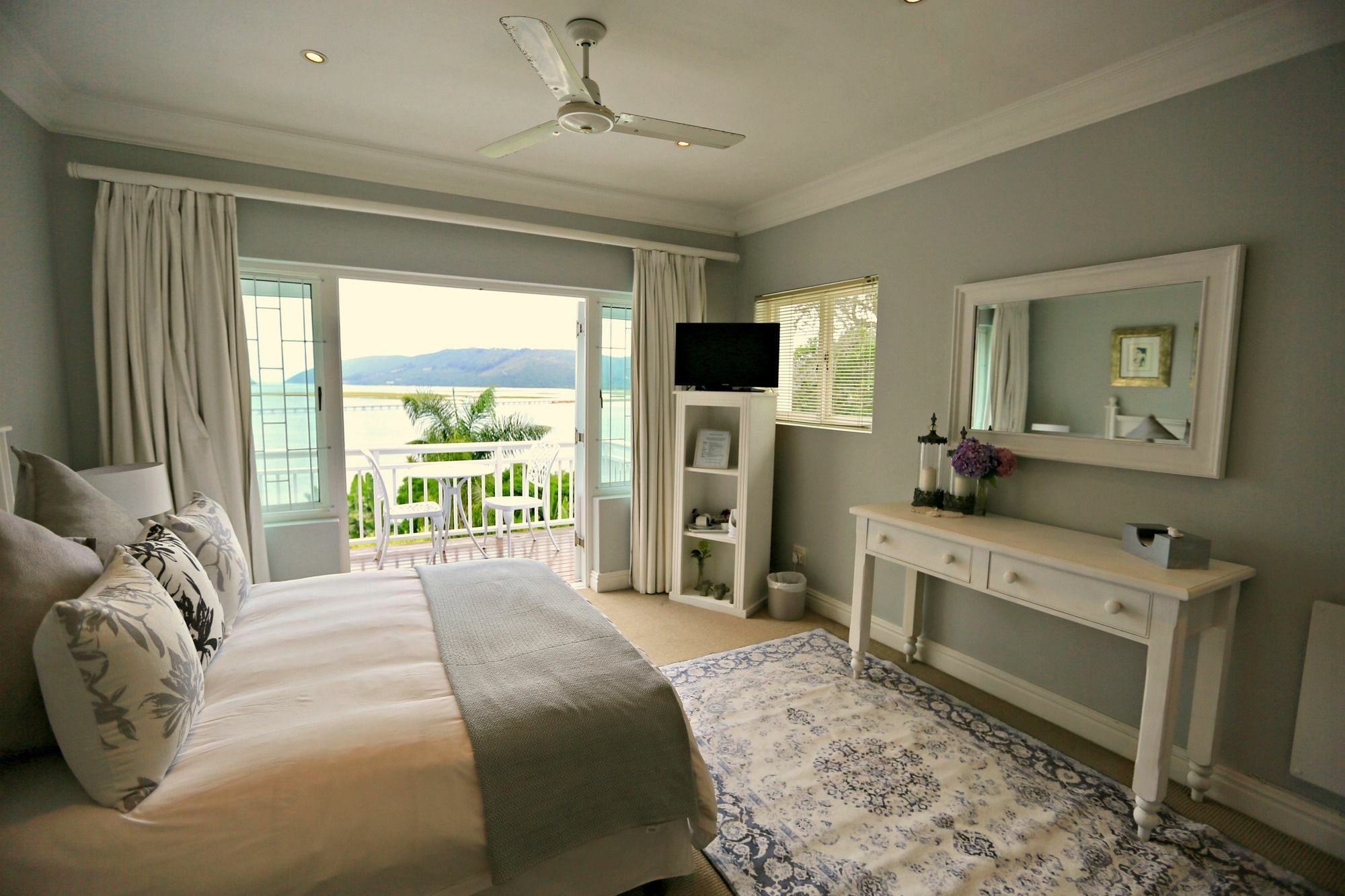 Roseroc Boutique Guesthouse Knysna Ngoại thất bức ảnh