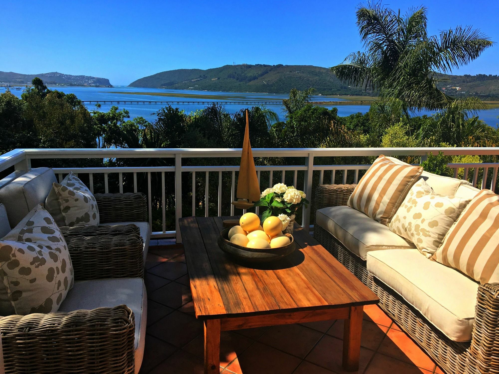 Roseroc Boutique Guesthouse Knysna Ngoại thất bức ảnh